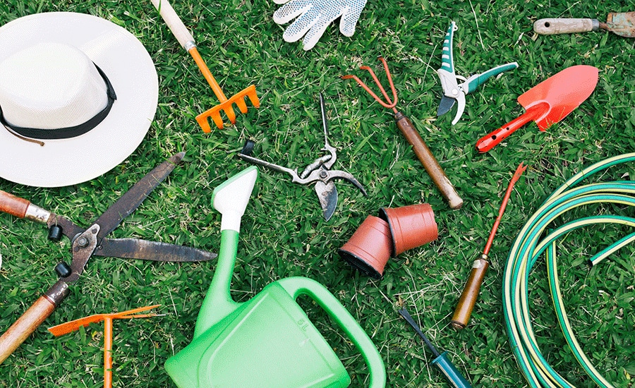 EcoScapes | 5 Must Have Lawn Care Tools for Omaha Homeowners